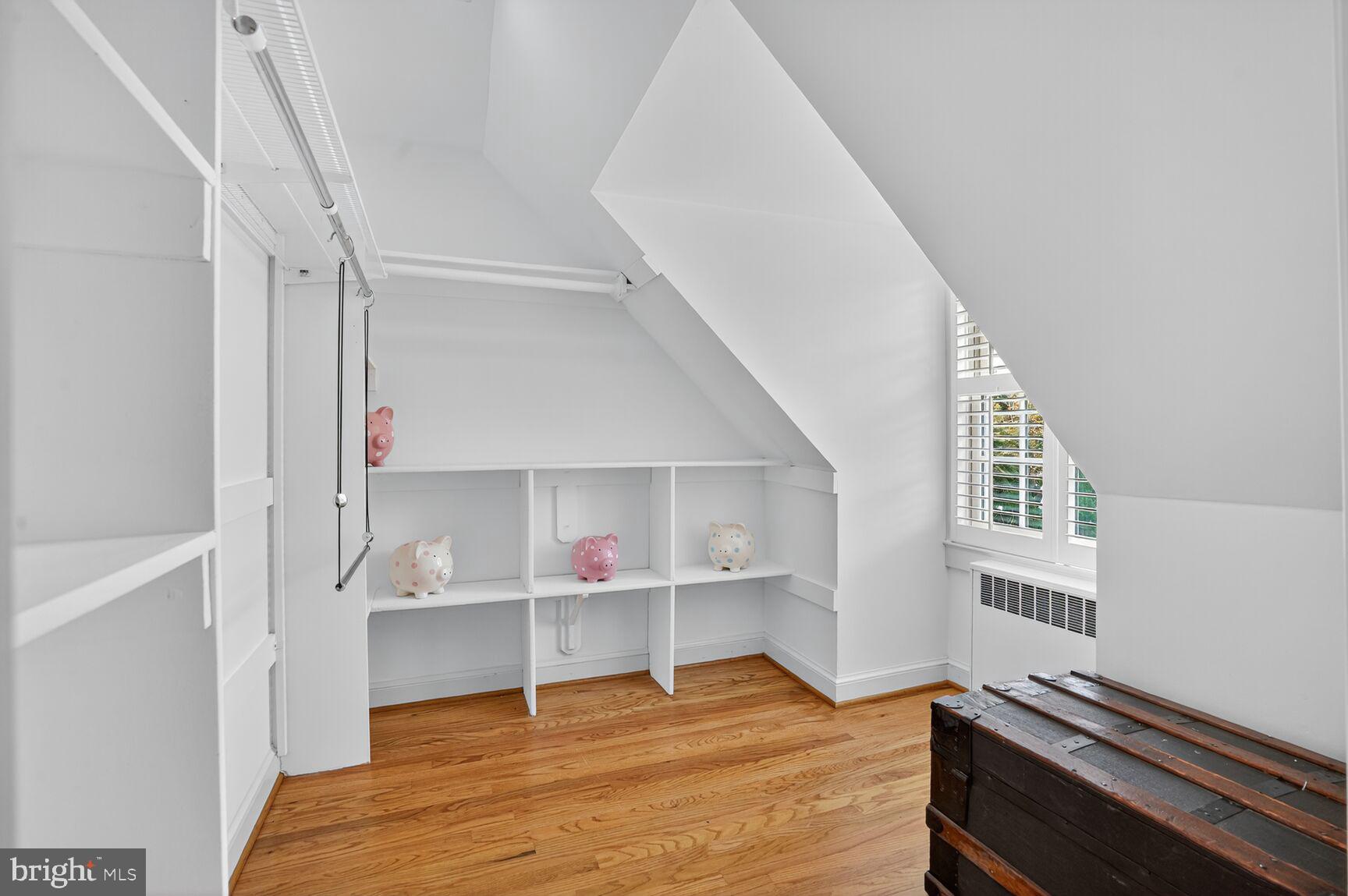 6039 EDGEWOOD TERRACE