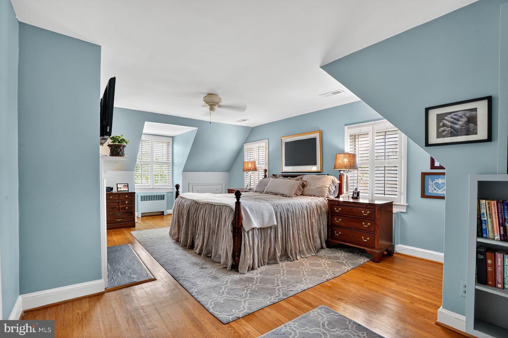 6039 EDGEWOOD TERRACE