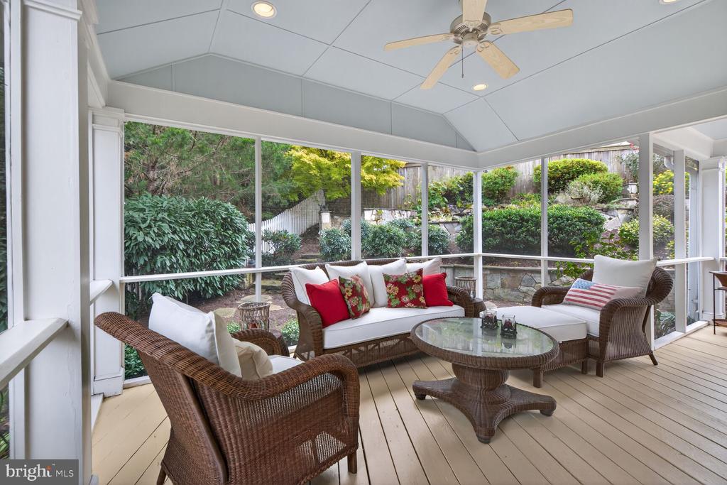 6039 EDGEWOOD TERRACE