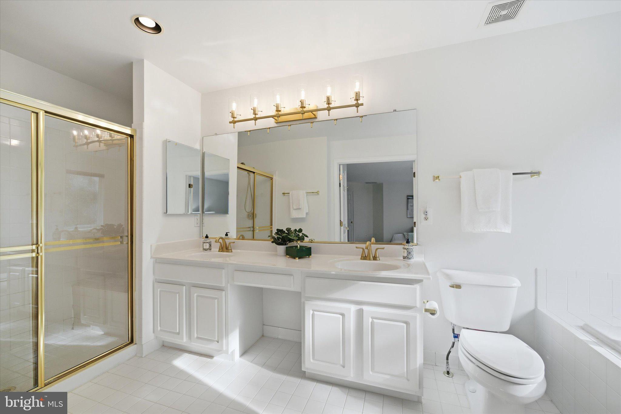 3116 WHITE DAISY PLACE