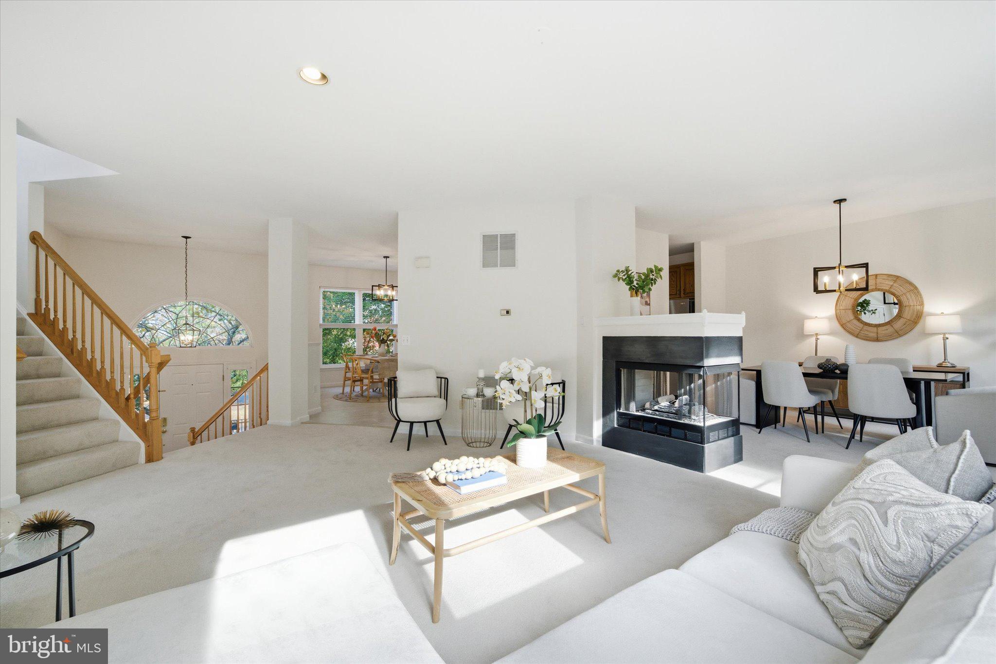 3116 WHITE DAISY PLACE