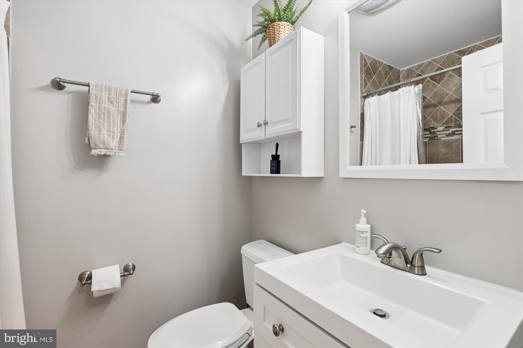 6418 PRINCETON DRIVE