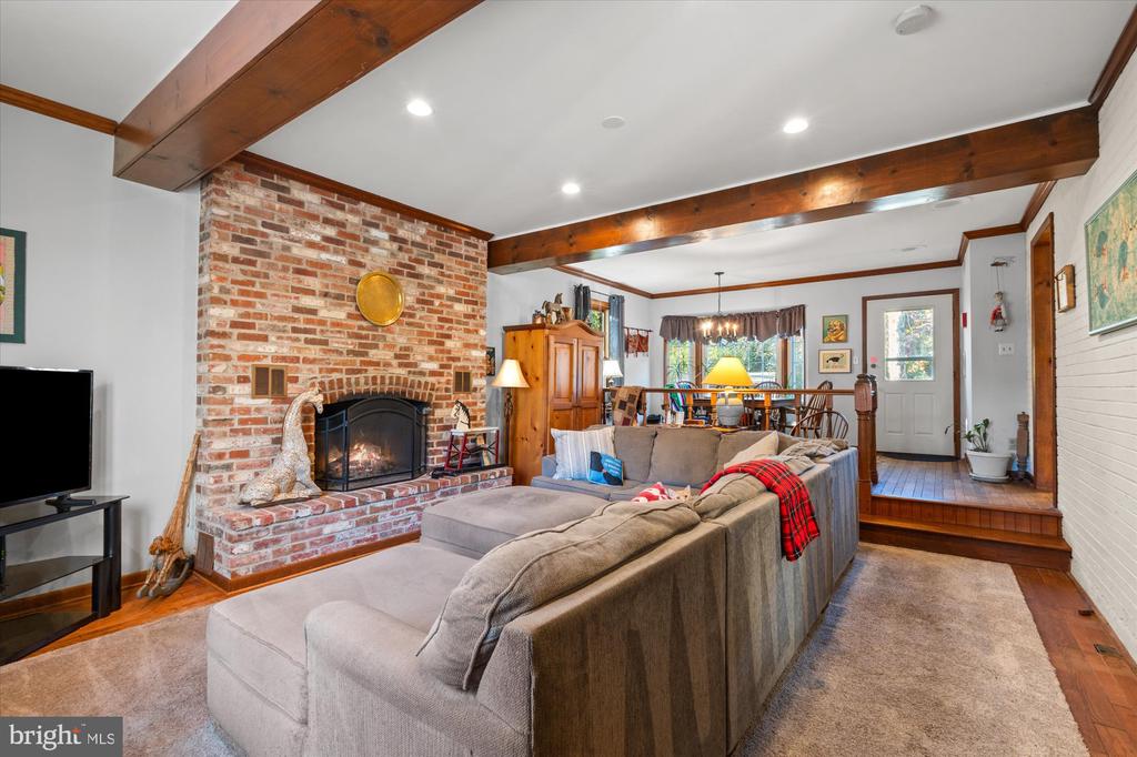 2410 RYEGATE LANE