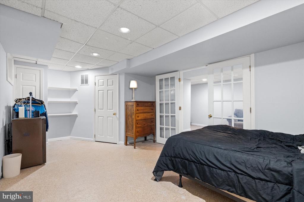 2410 RYEGATE LANE