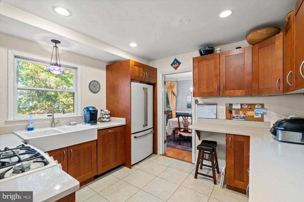 2410 RYEGATE LANE