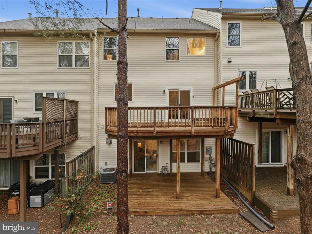 4204 TRUMBO COURT