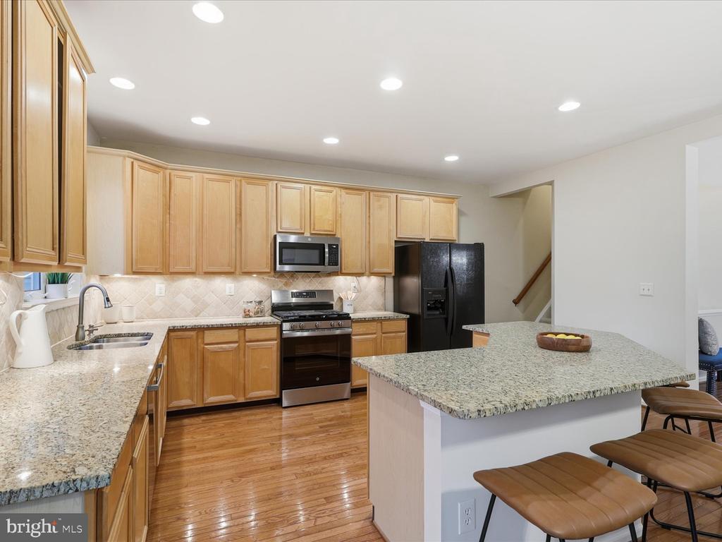 4204 TRUMBO COURT