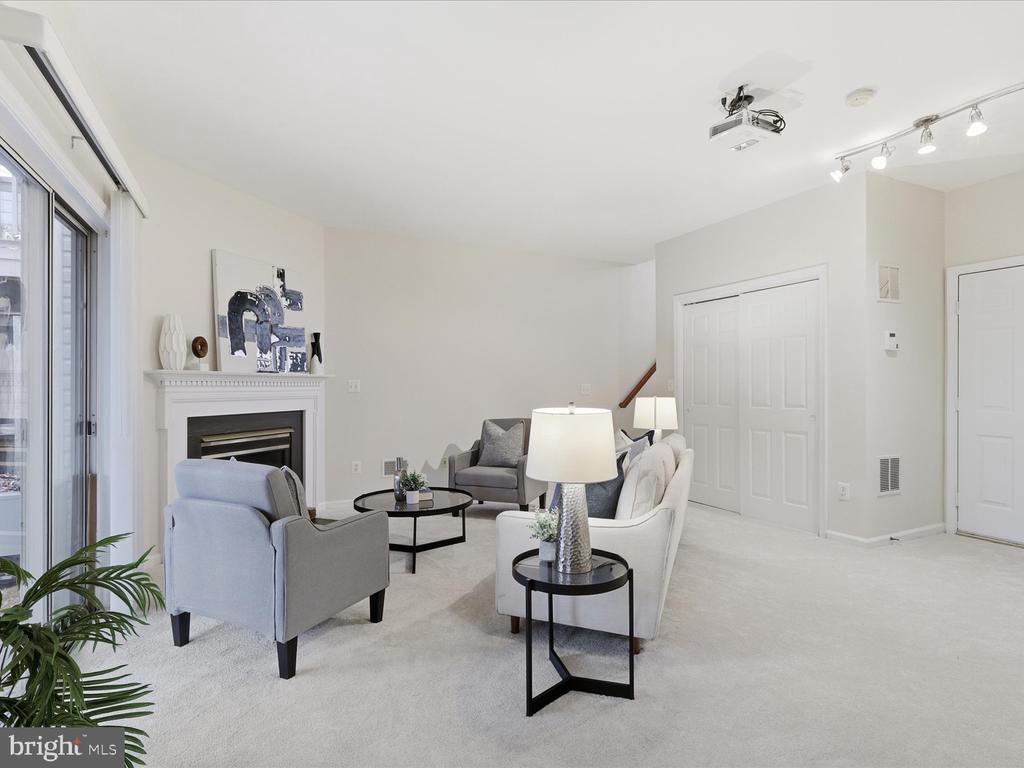 4204 TRUMBO COURT