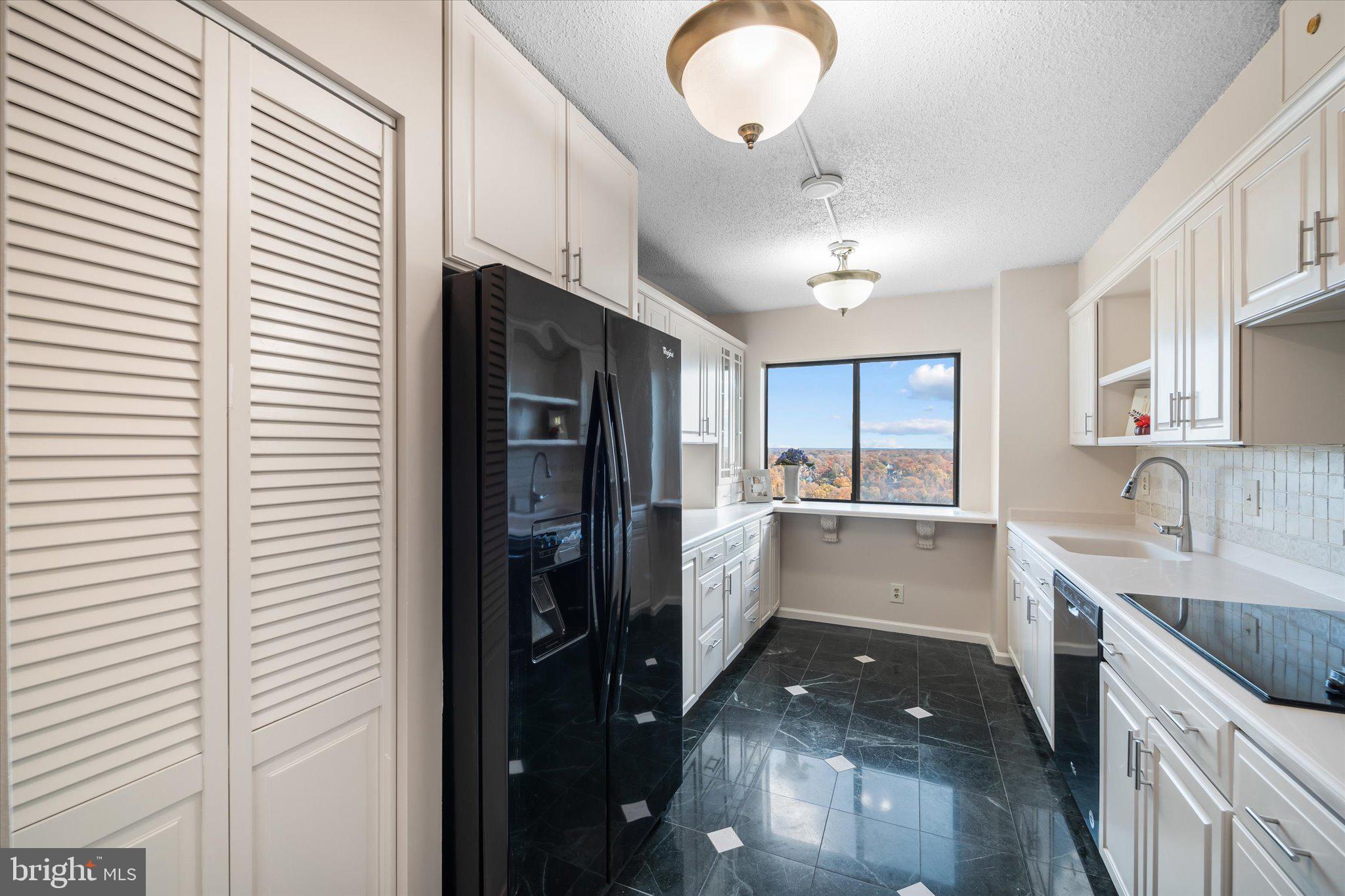 5902 MOUNT EAGLE DRIVE 1410