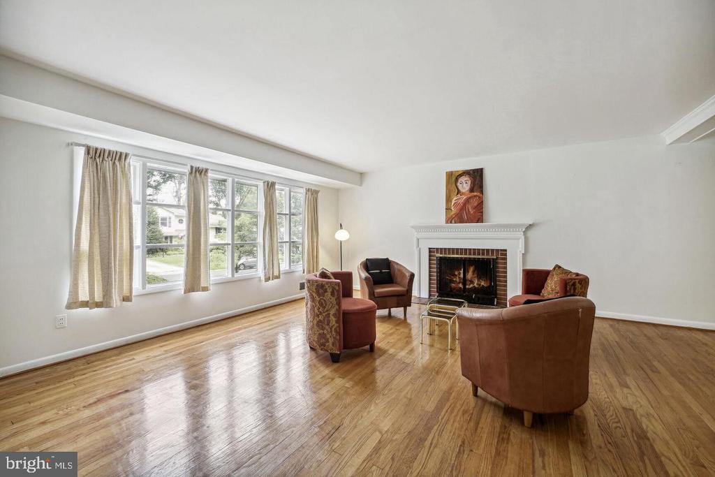 7009 CAPITOL VIEW DRIVE