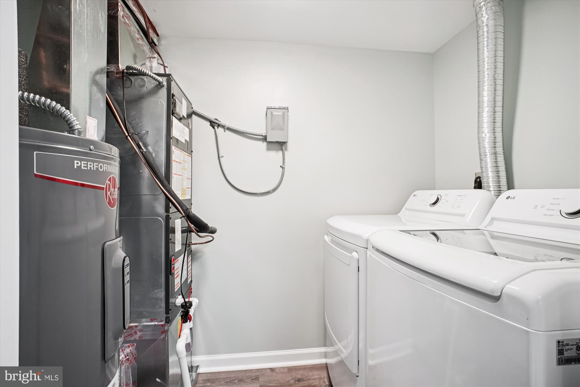 7911 SAN LEANDRO PLACE 119A