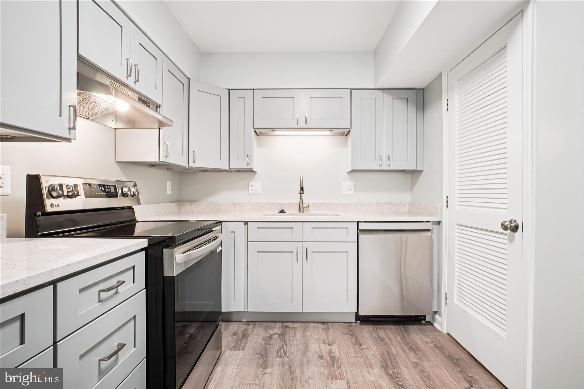 7911 SAN LEANDRO PLACE 119A