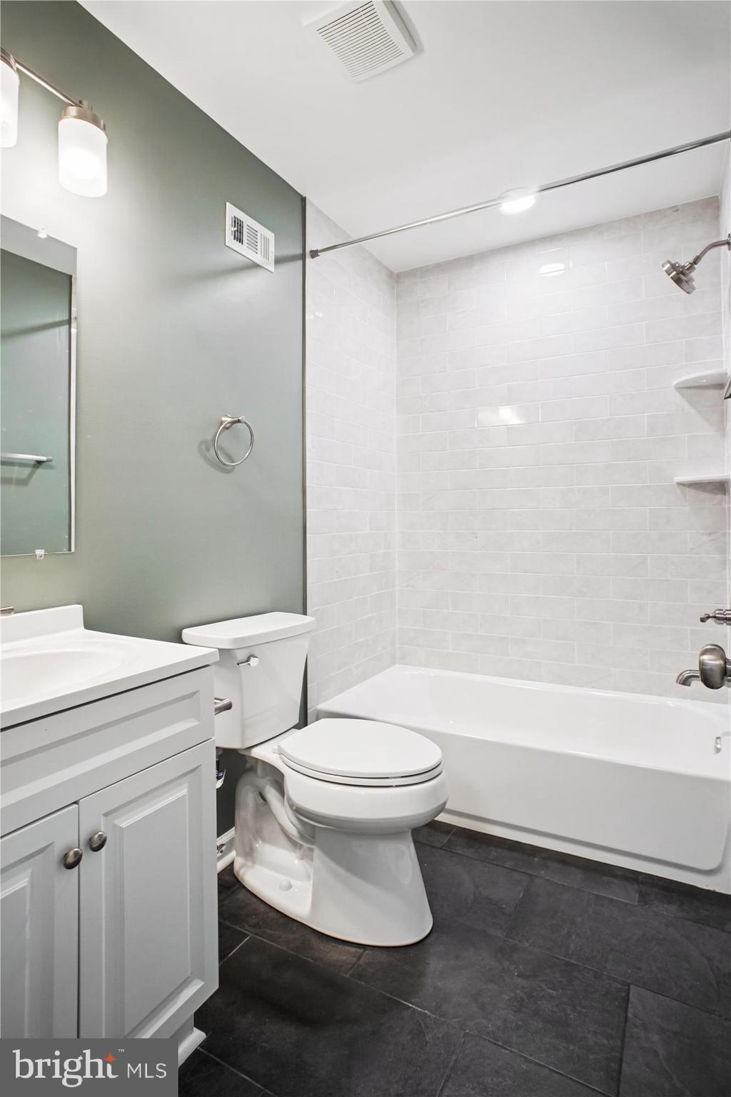 7911 SAN LEANDRO PLACE 119A