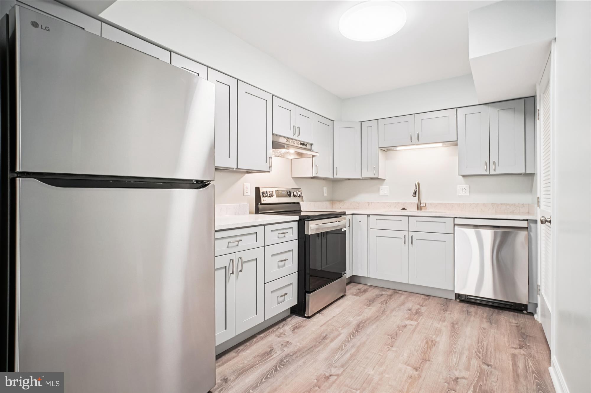 7911 SAN LEANDRO PLACE 119A