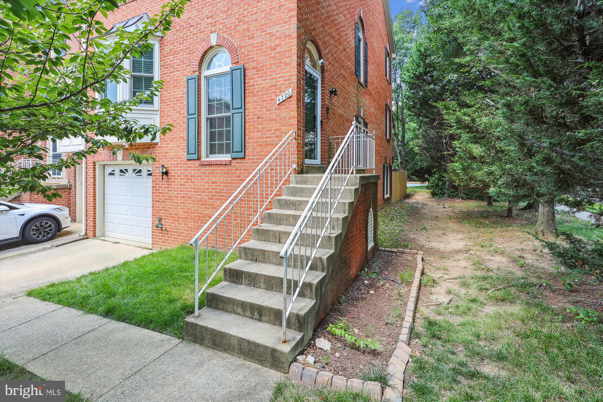 4720 MINOR CIRCLE