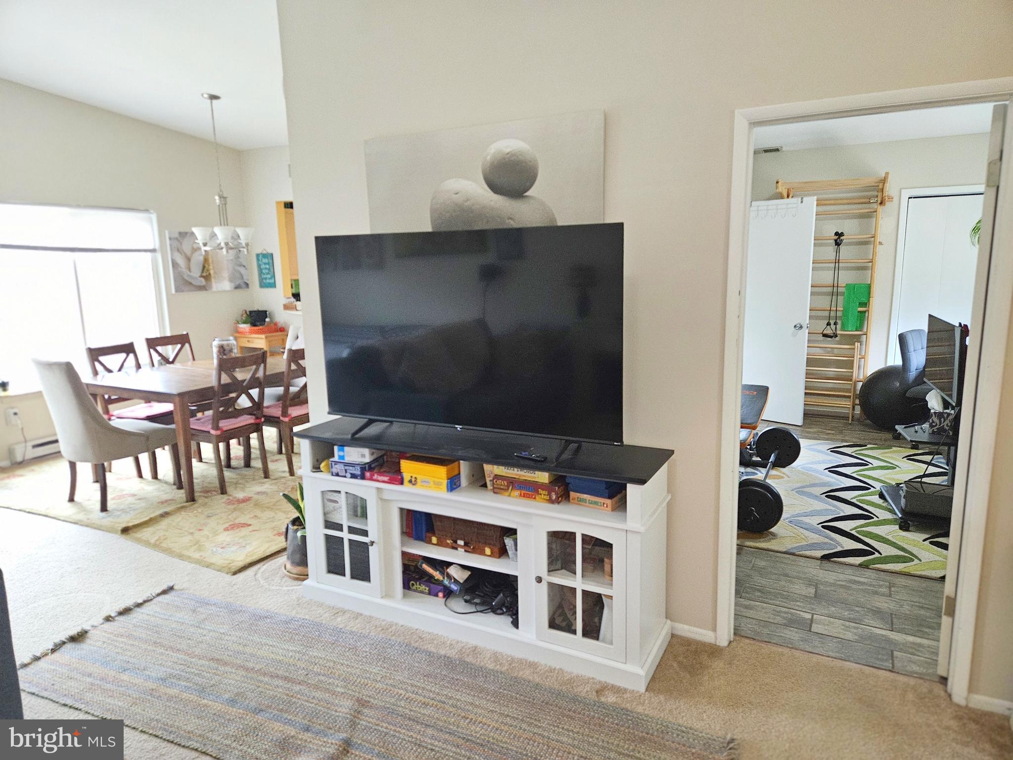 1525 HIDDENBROOK DRIVE