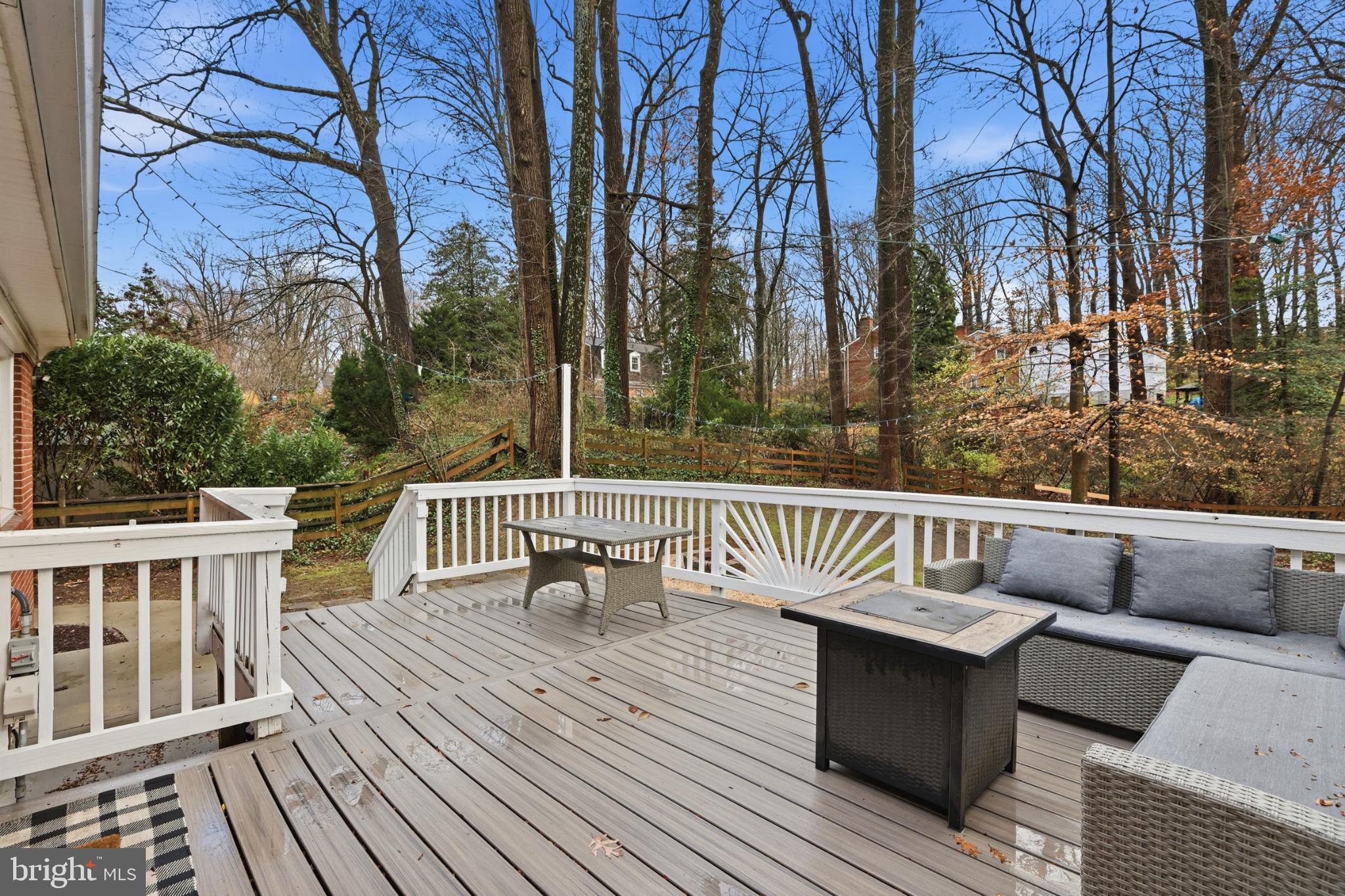 6539 OAKWOOD DRIVE