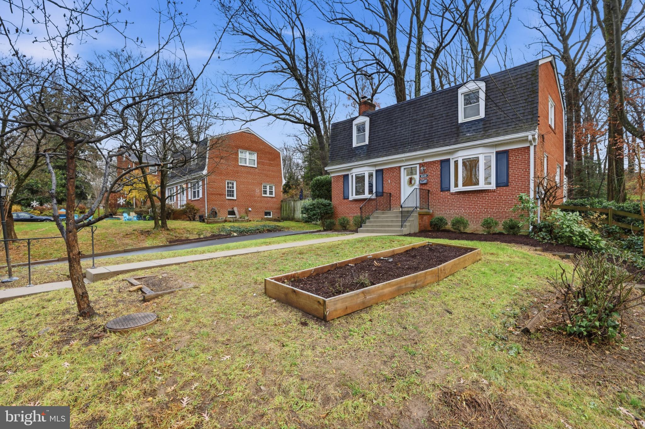 6539 OAKWOOD DRIVE