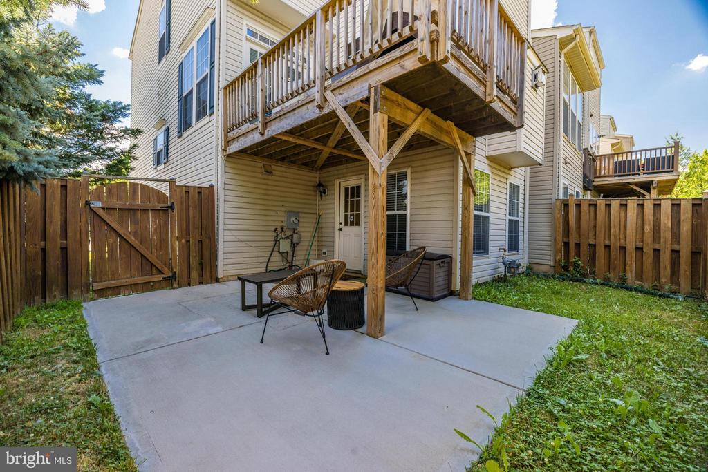 2520 BANSHIRE DRIVE