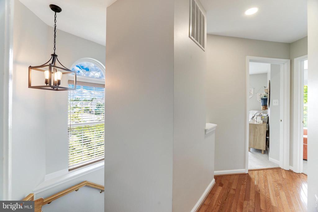 2520 BANSHIRE DRIVE