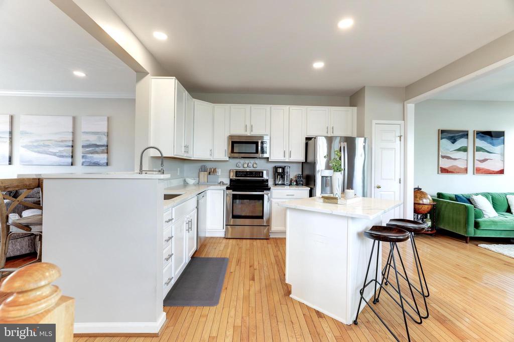 2520 BANSHIRE DRIVE