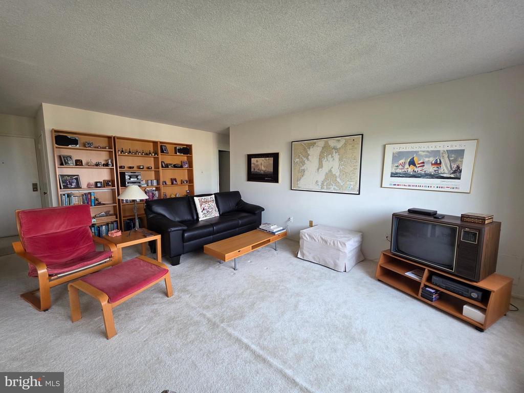 2059 HUNTINGTON AVENUE 903