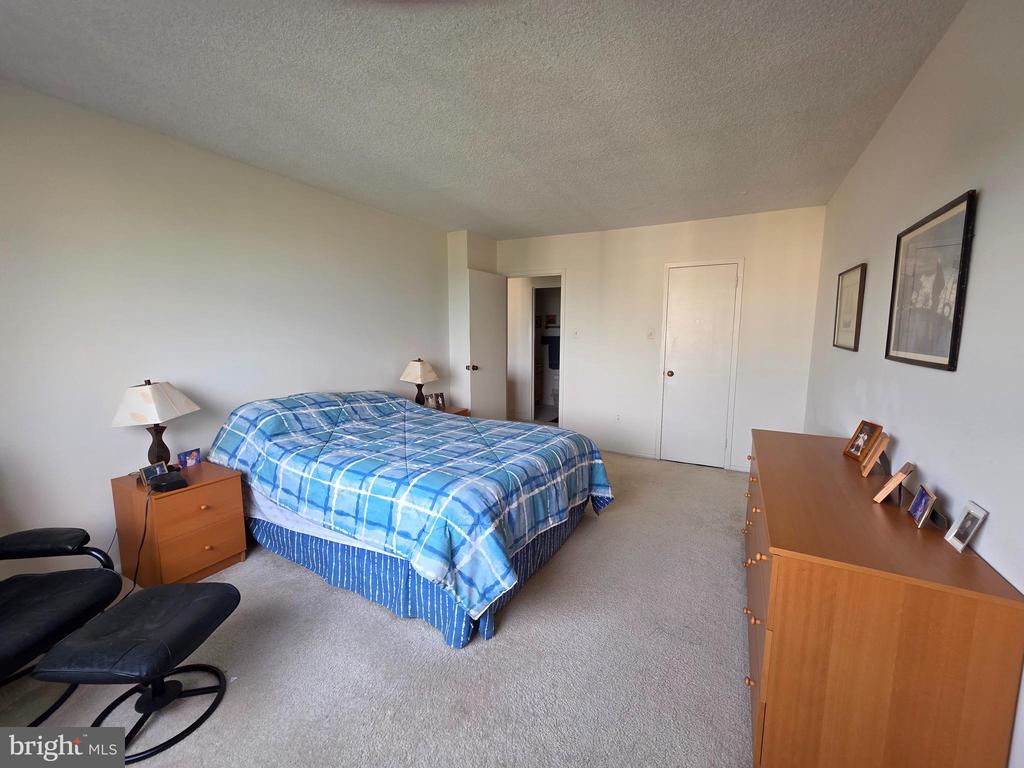 2059 HUNTINGTON AVENUE 903
