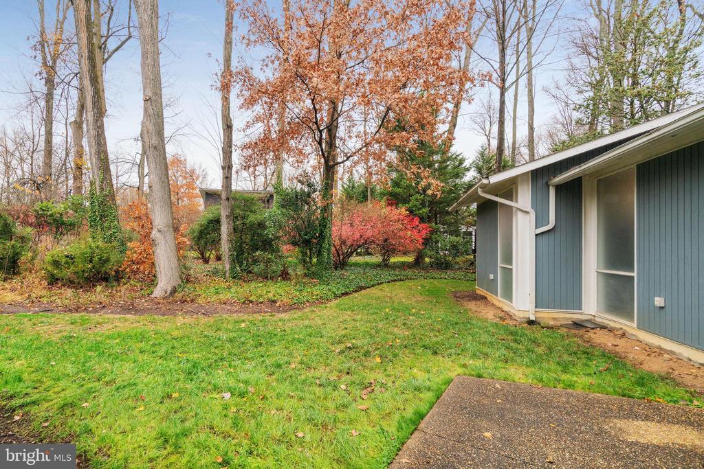 2406 BRENTWOOD PLACE
