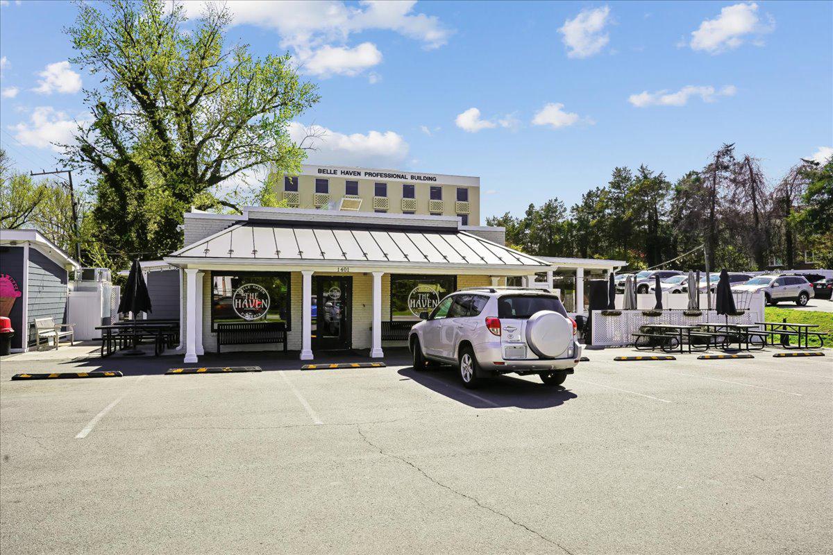 6315 OLDE TOWNE COURT