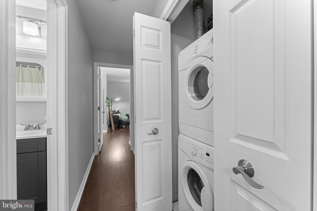 2806 LEE OAKS PLACE 202