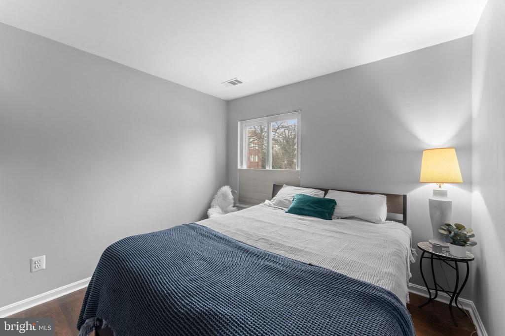 2806 LEE OAKS PLACE 202