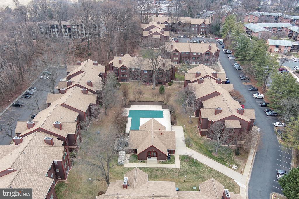 2806 LEE OAKS PLACE 202