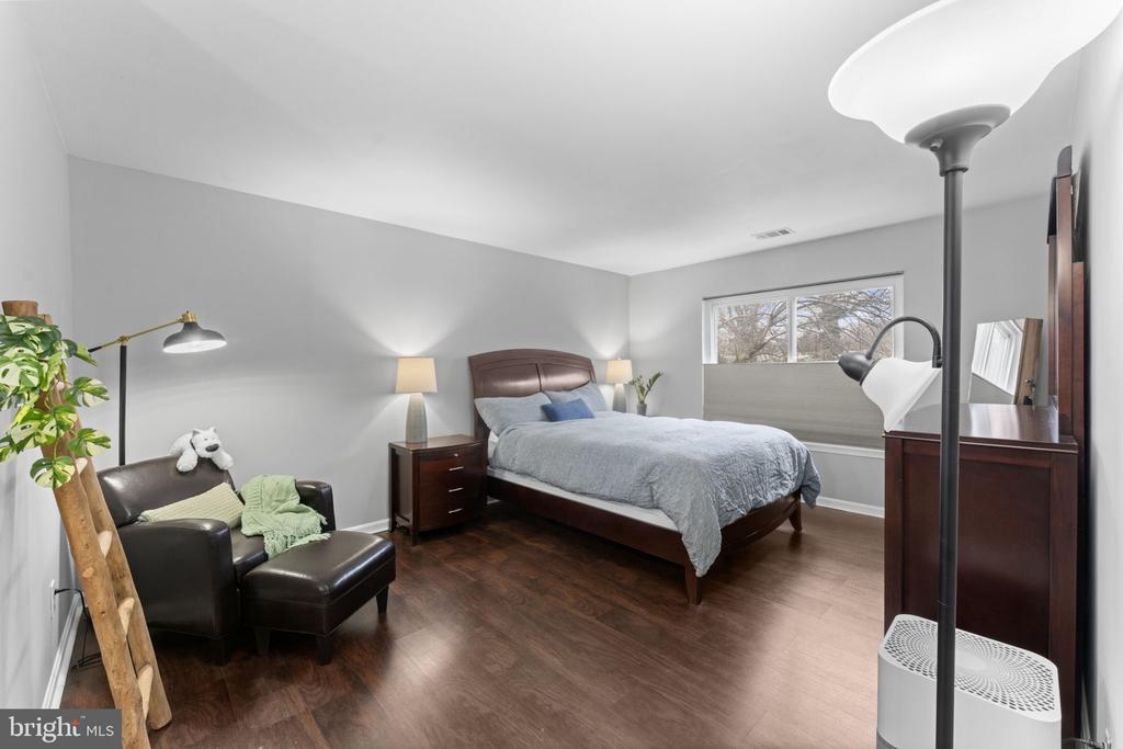 2806 LEE OAKS PLACE 202