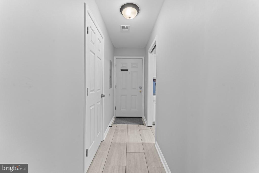 2806 LEE OAKS PLACE 202