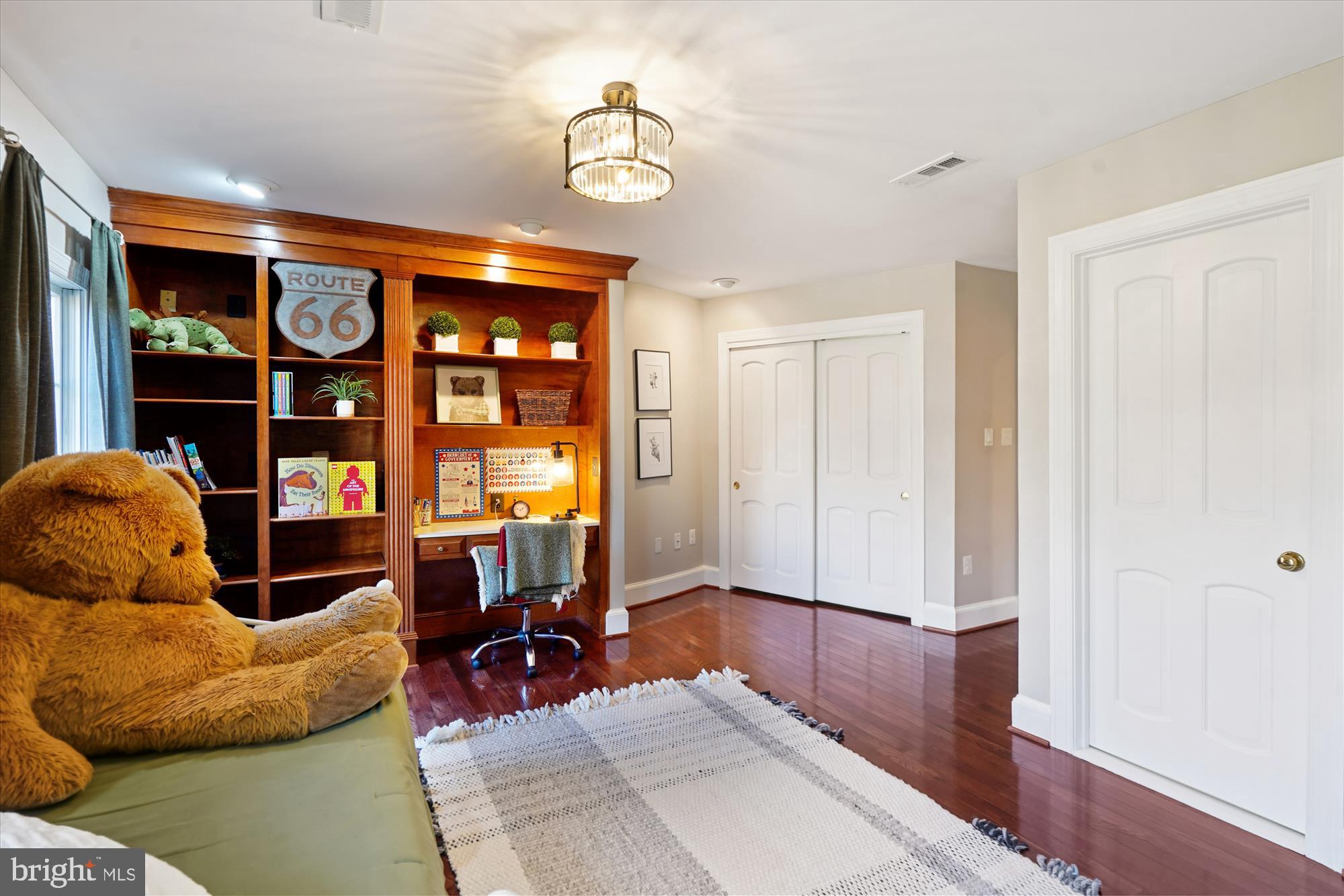 7480 DUNQUIN COURT