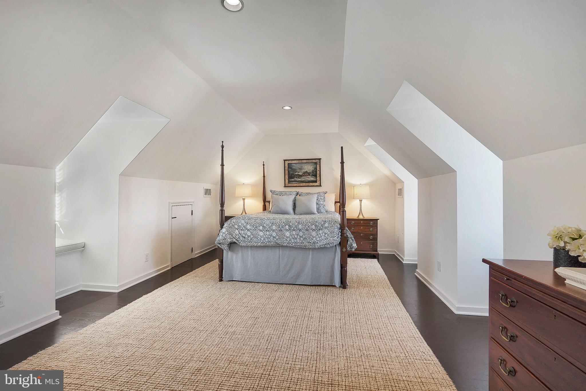 815 ARCTURUS ON THE POTOMAC