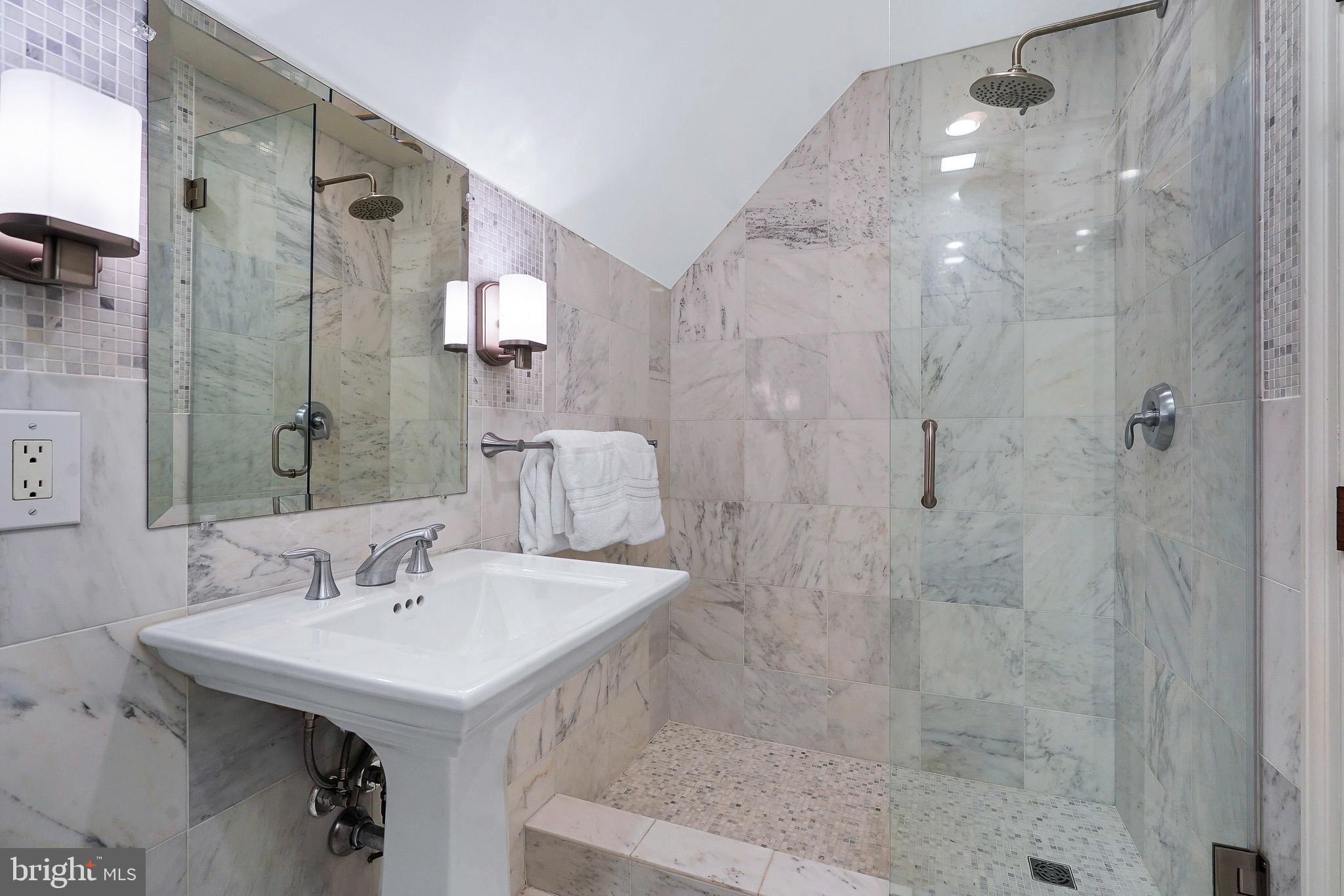 815 ARCTURUS ON THE POTOMAC