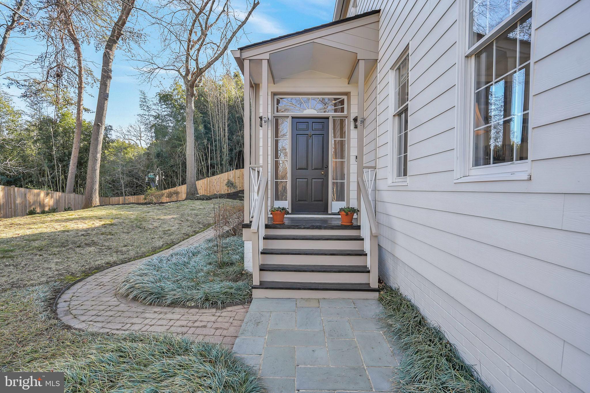 815 ARCTURUS ON THE POTOMAC