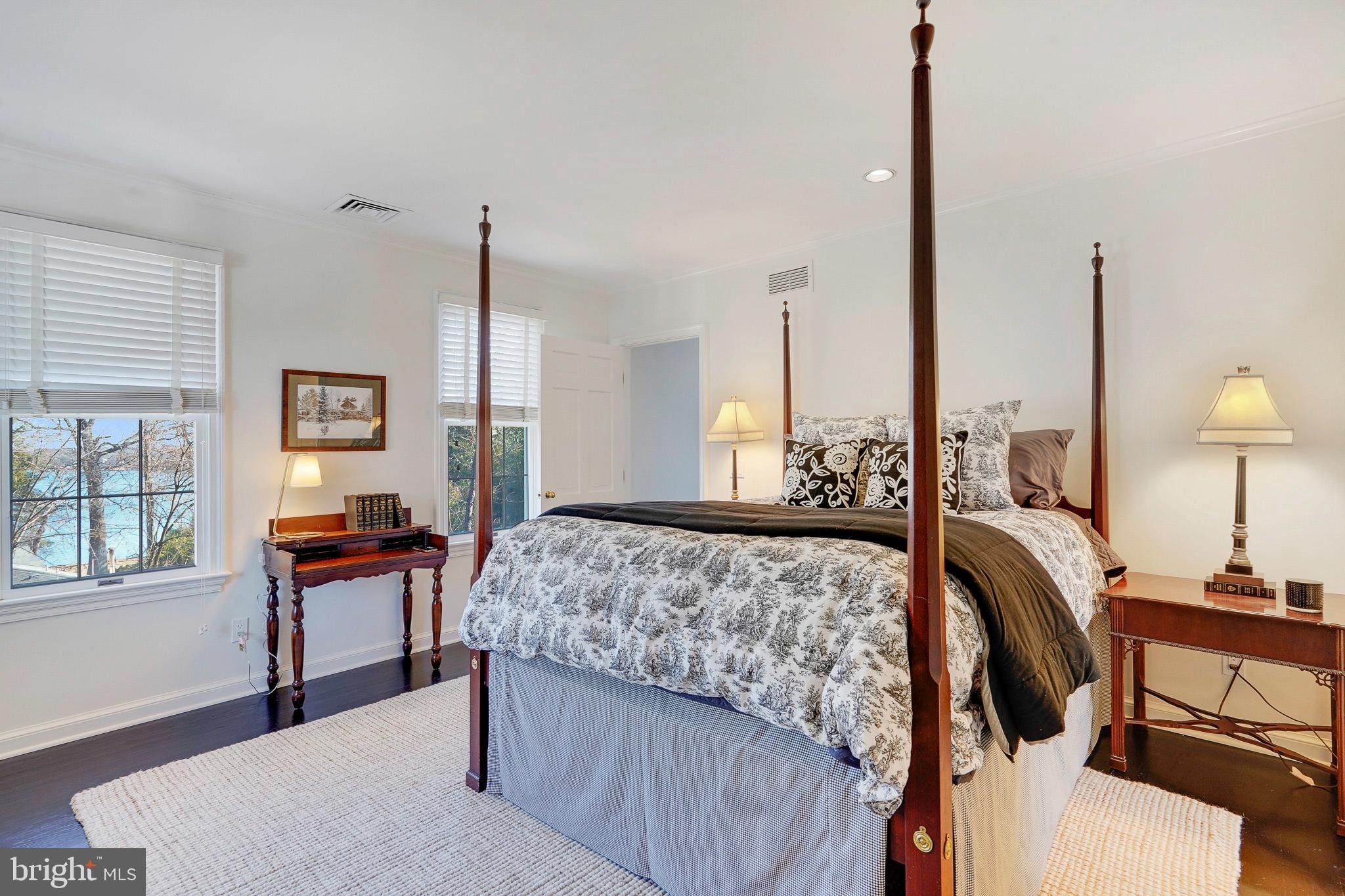 815 ARCTURUS ON THE POTOMAC