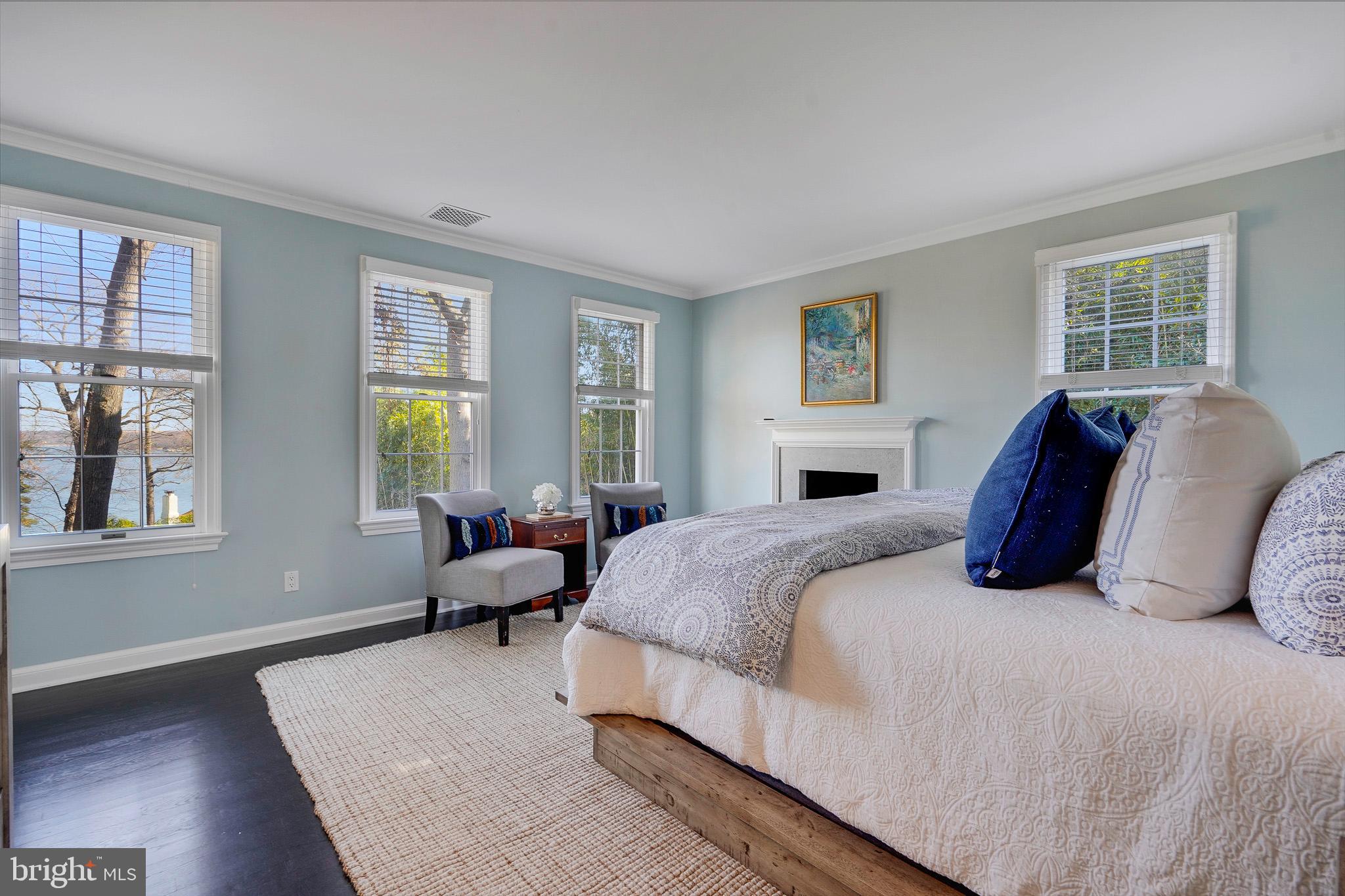 815 ARCTURUS ON THE POTOMAC