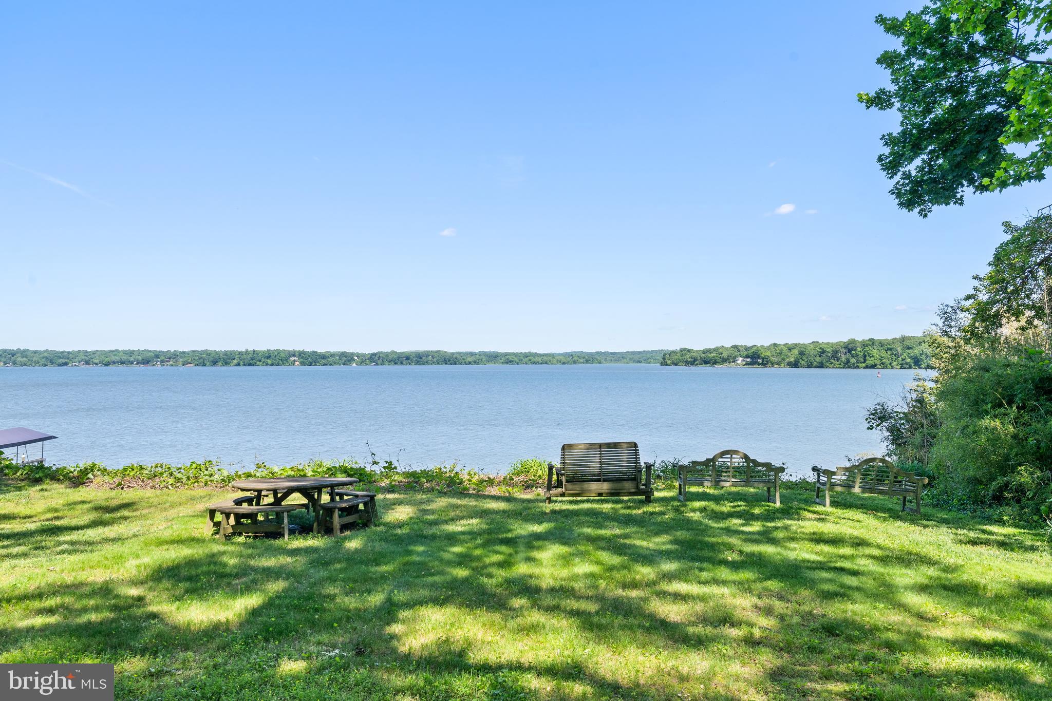 815 ARCTURUS ON THE POTOMAC