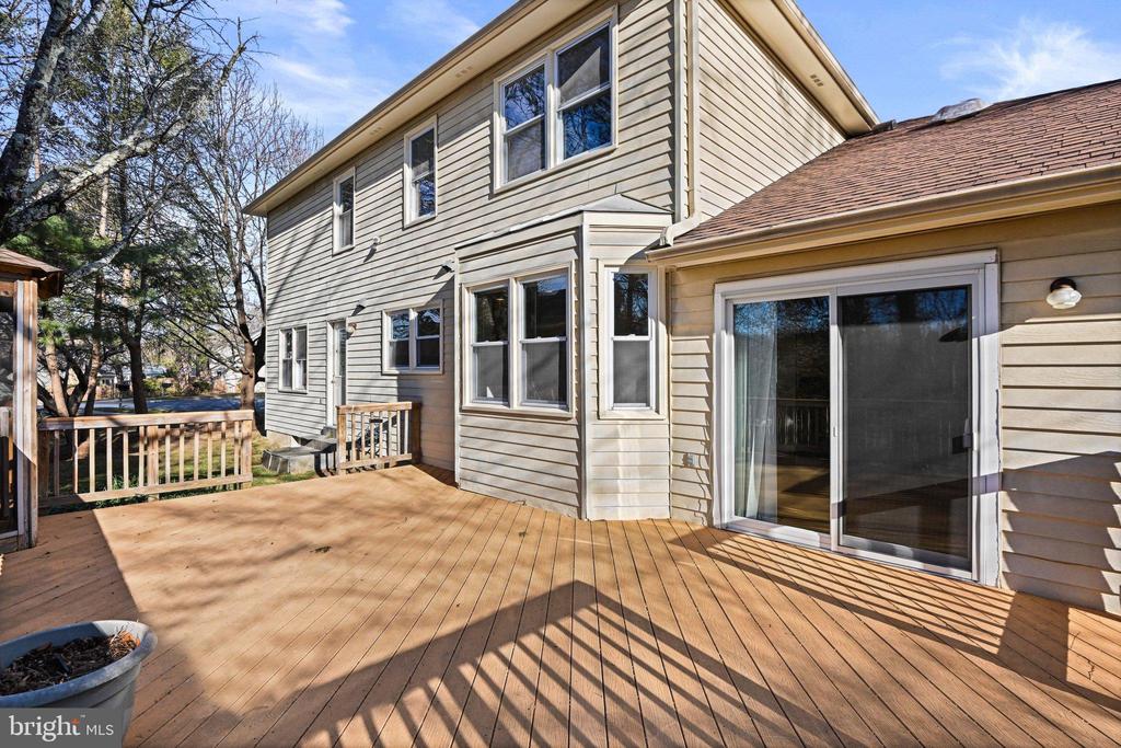 2707 GLENCROFT ROAD