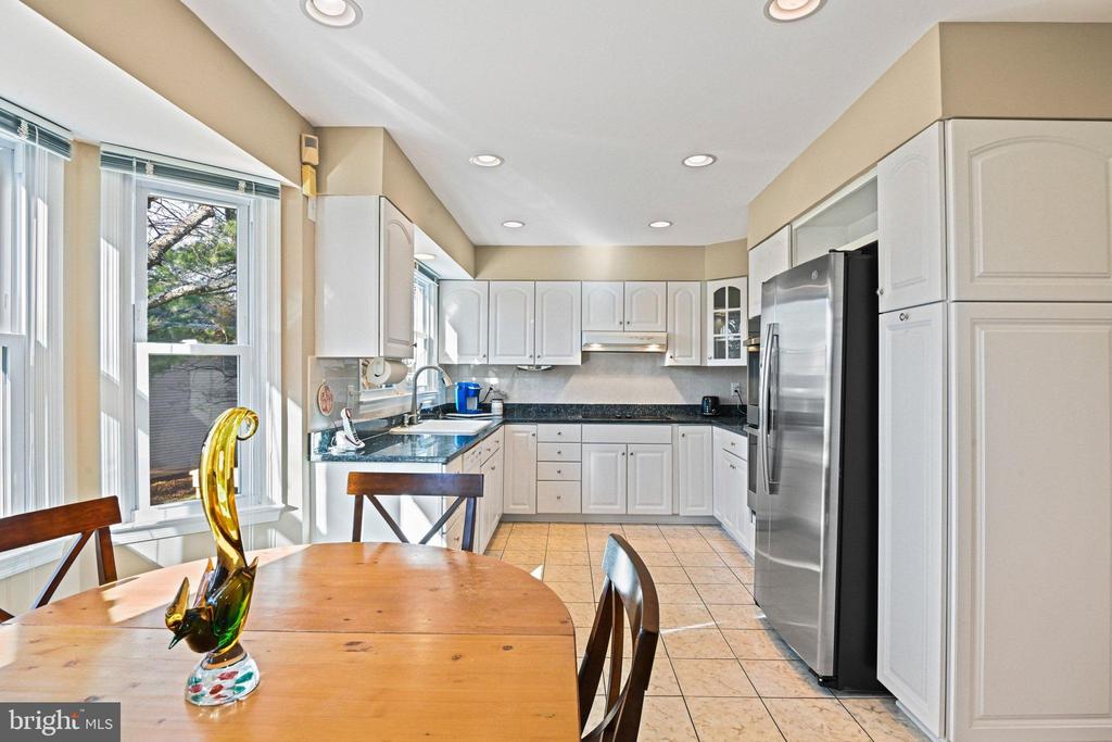 2707 GLENCROFT ROAD