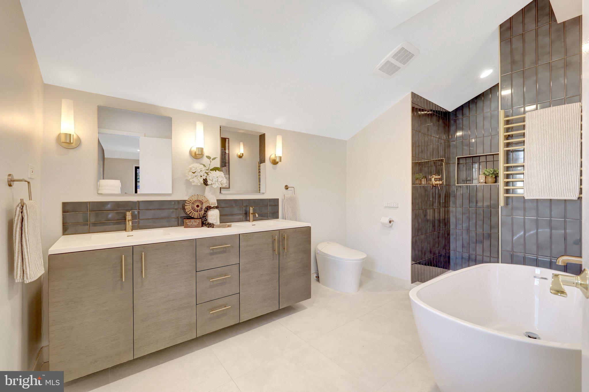 9200 CORONADO TERRACE