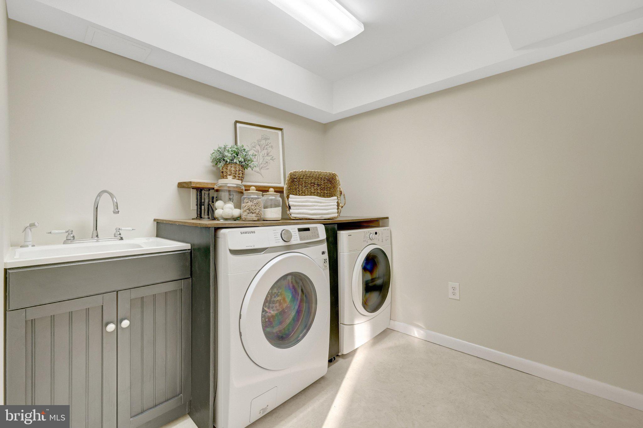 9200 CORONADO TERRACE