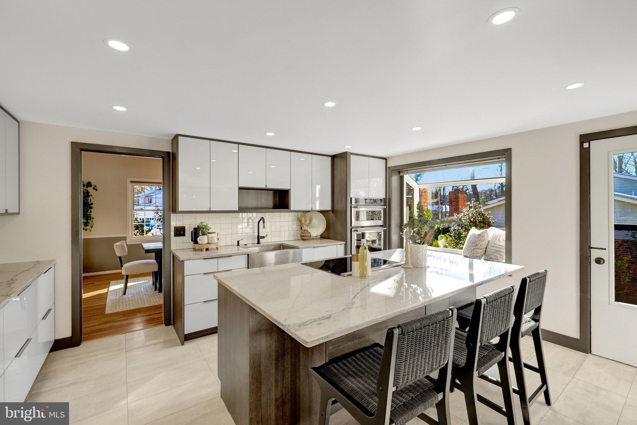 9200 CORONADO TERRACE