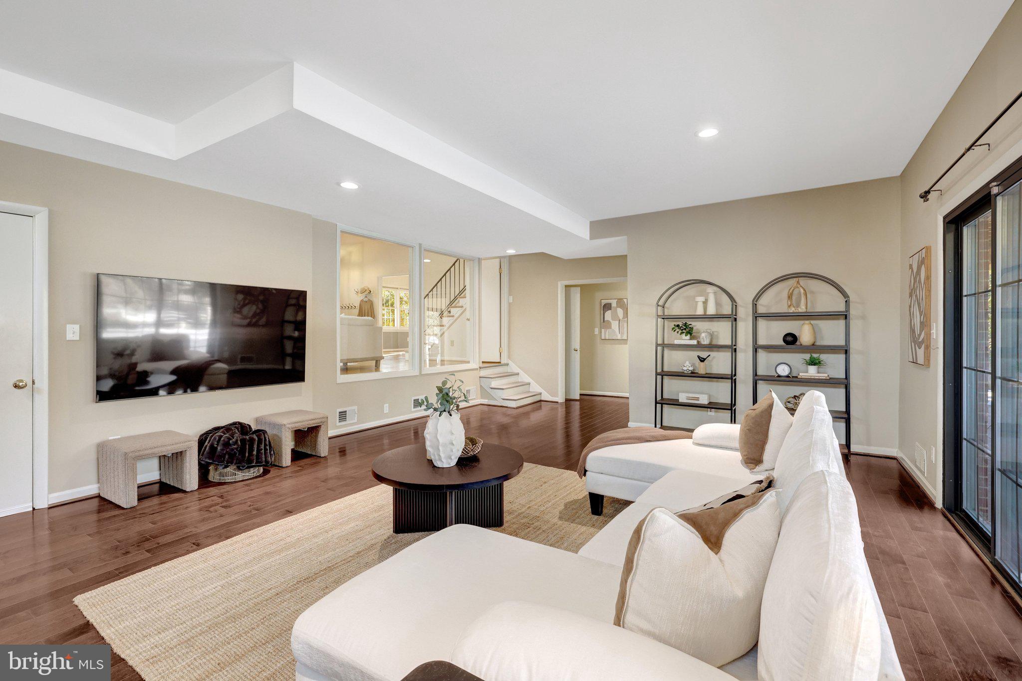 9200 CORONADO TERRACE