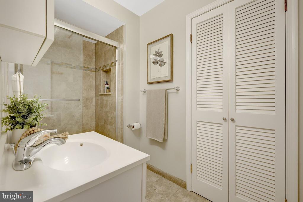 9200 CORONADO TERRACE