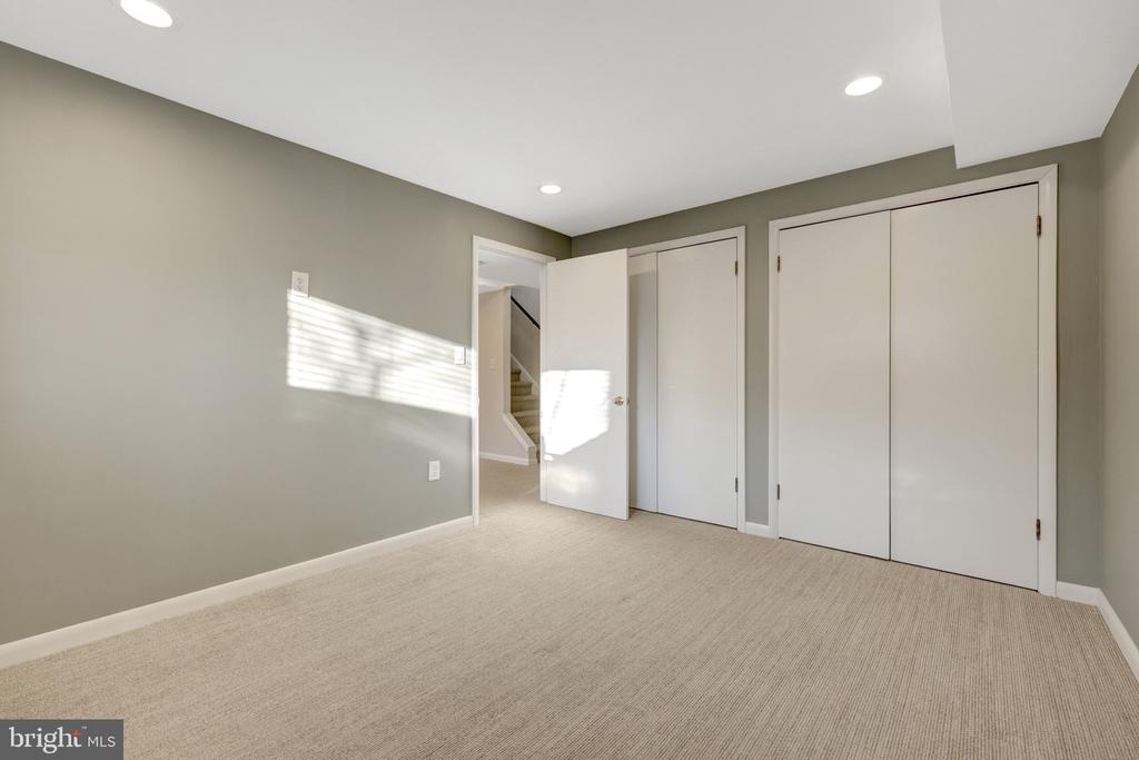 9200 CORONADO TERRACE