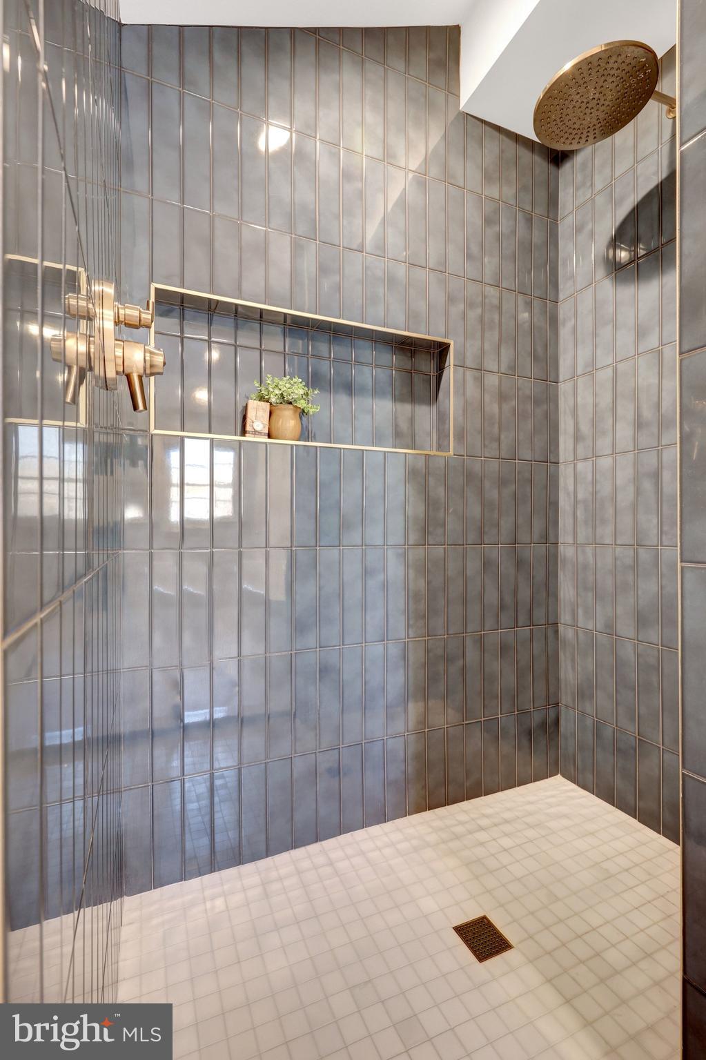 9200 CORONADO TERRACE